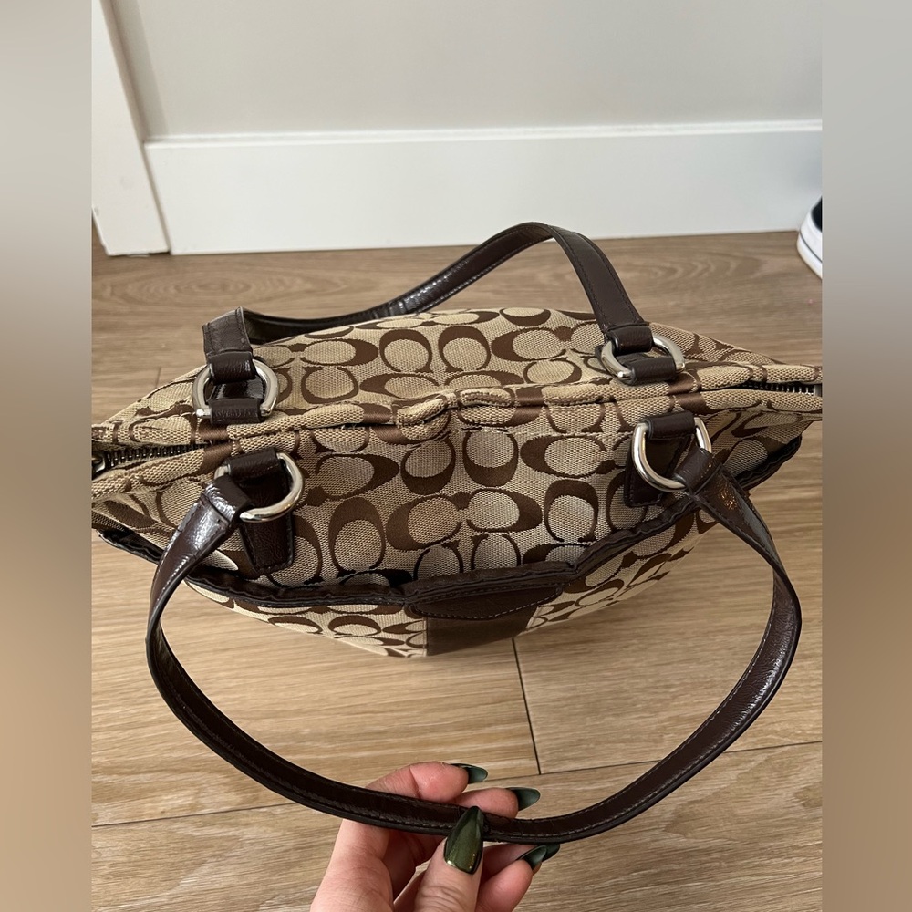 Coach Tan and Brown Signature Tote Y2K - Picture 8 of 9